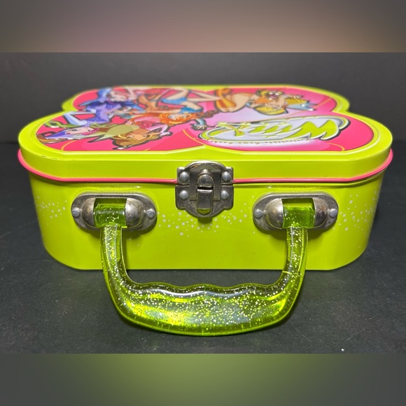 Winx Club Collectible Card Game - Picture 7 of 14